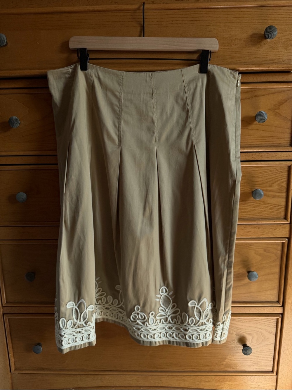 Jones New York Signature Womens Pleated Skirt Beige Embroidered Cotton Size 16w